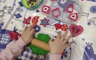 Mézeskalács sütés a Kuckó Bölcsődében és a Babóca Mini Bö...